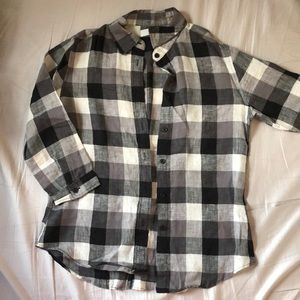 Uniqlo B&W/Checkered Button Down (S)